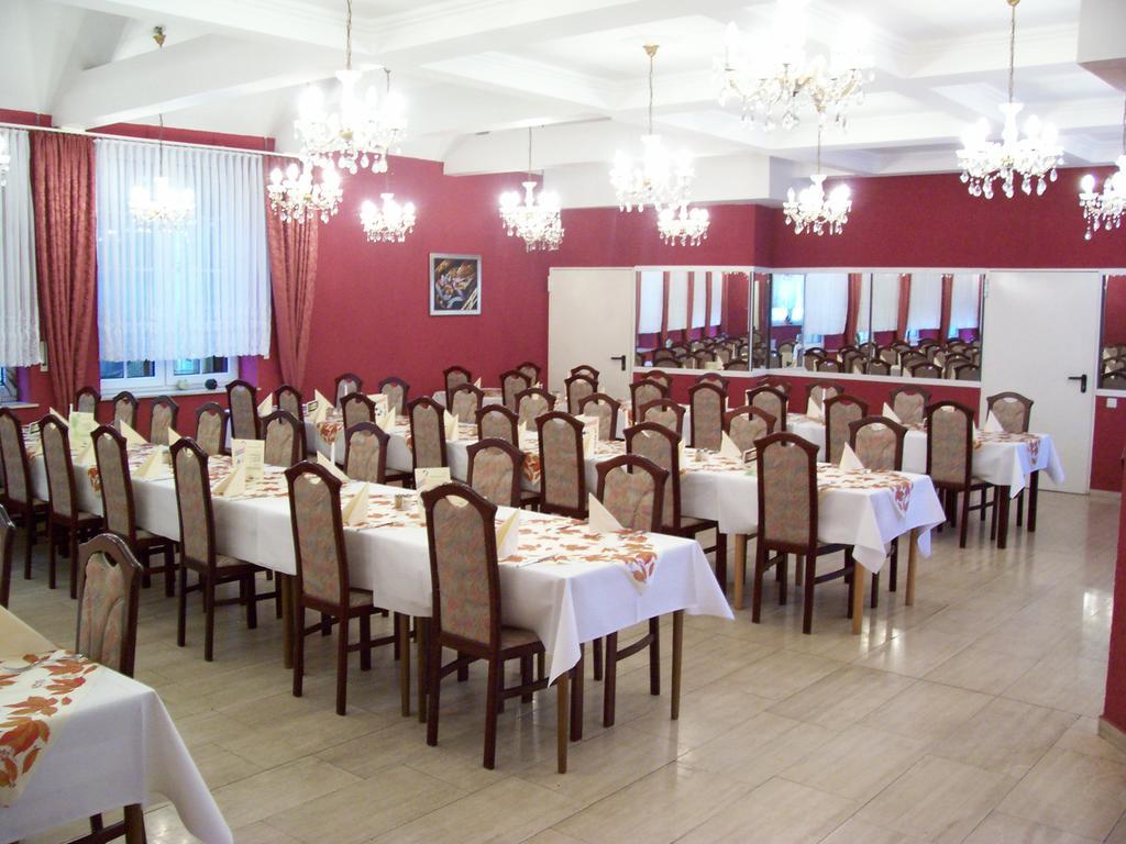 Hotel Reuterhof Reuterstadt Stavenhagen Dış mekan fotoğraf